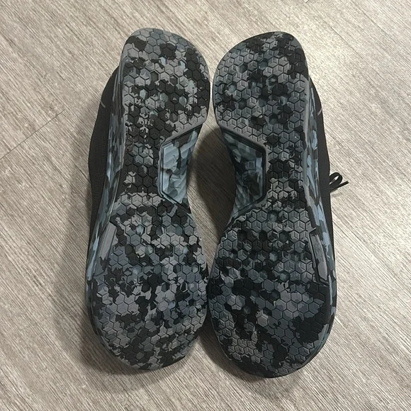 Men's Black Running Shoes - Picture 8 of 8